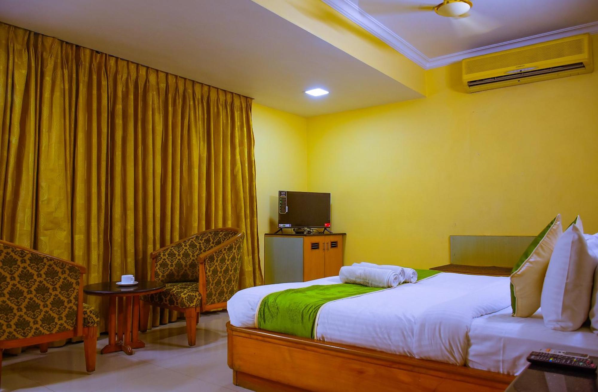 Naksha Tree Hotels - Mogappair Chennai Bagian luar foto