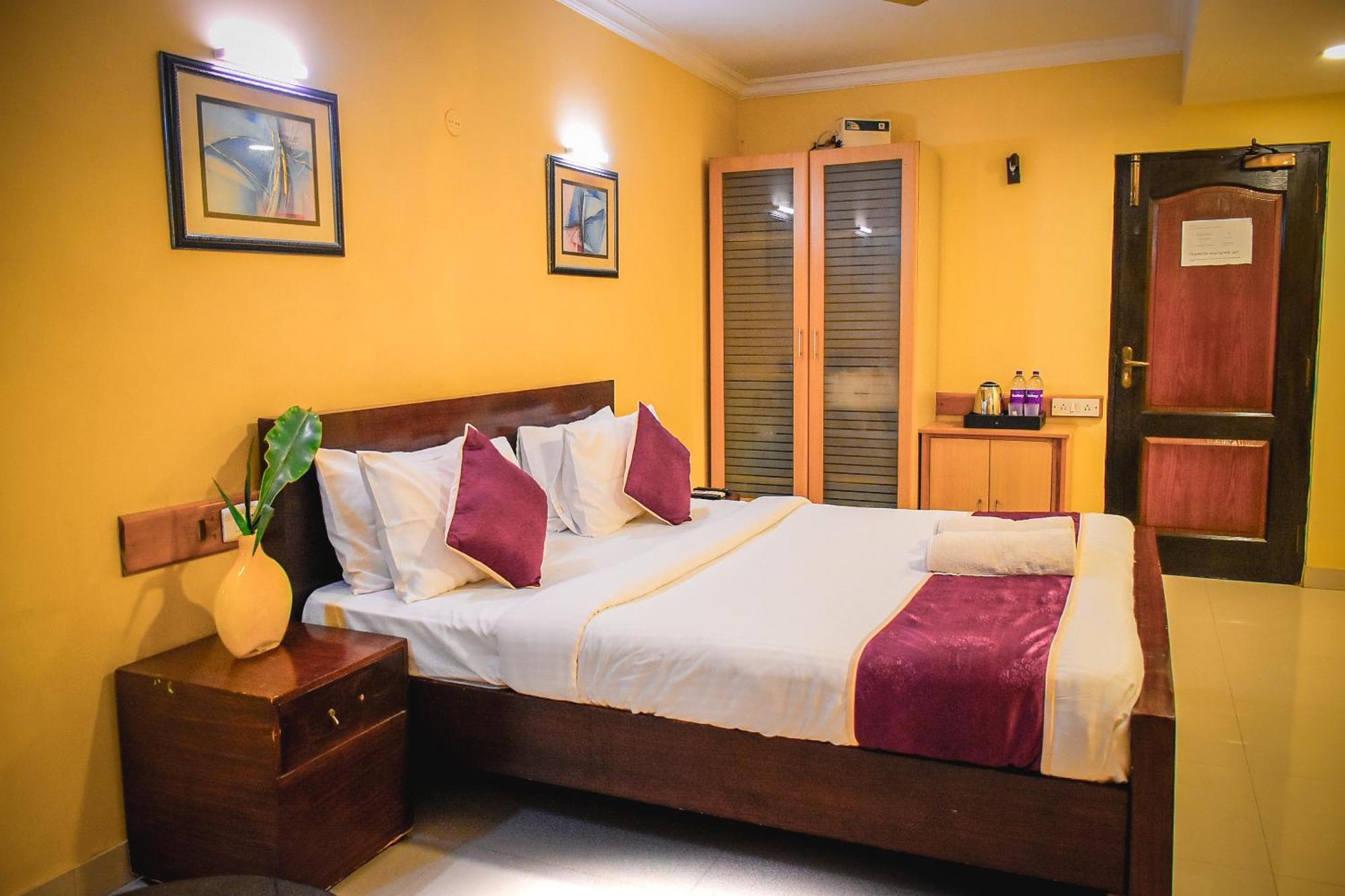 Naksha Tree Hotels - Mogappair Chennai Bagian luar foto