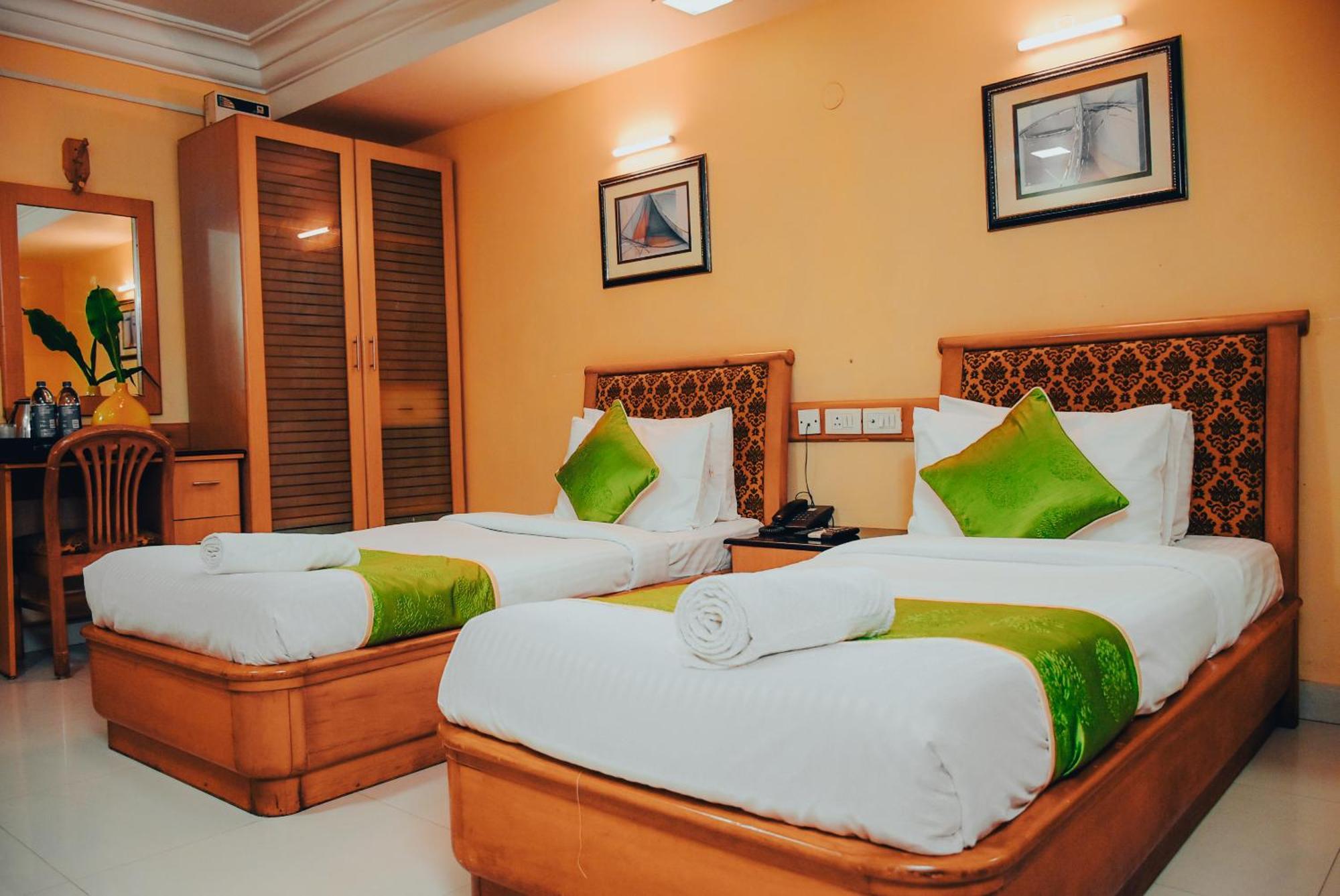 Naksha Tree Hotels - Mogappair Chennai Bagian luar foto