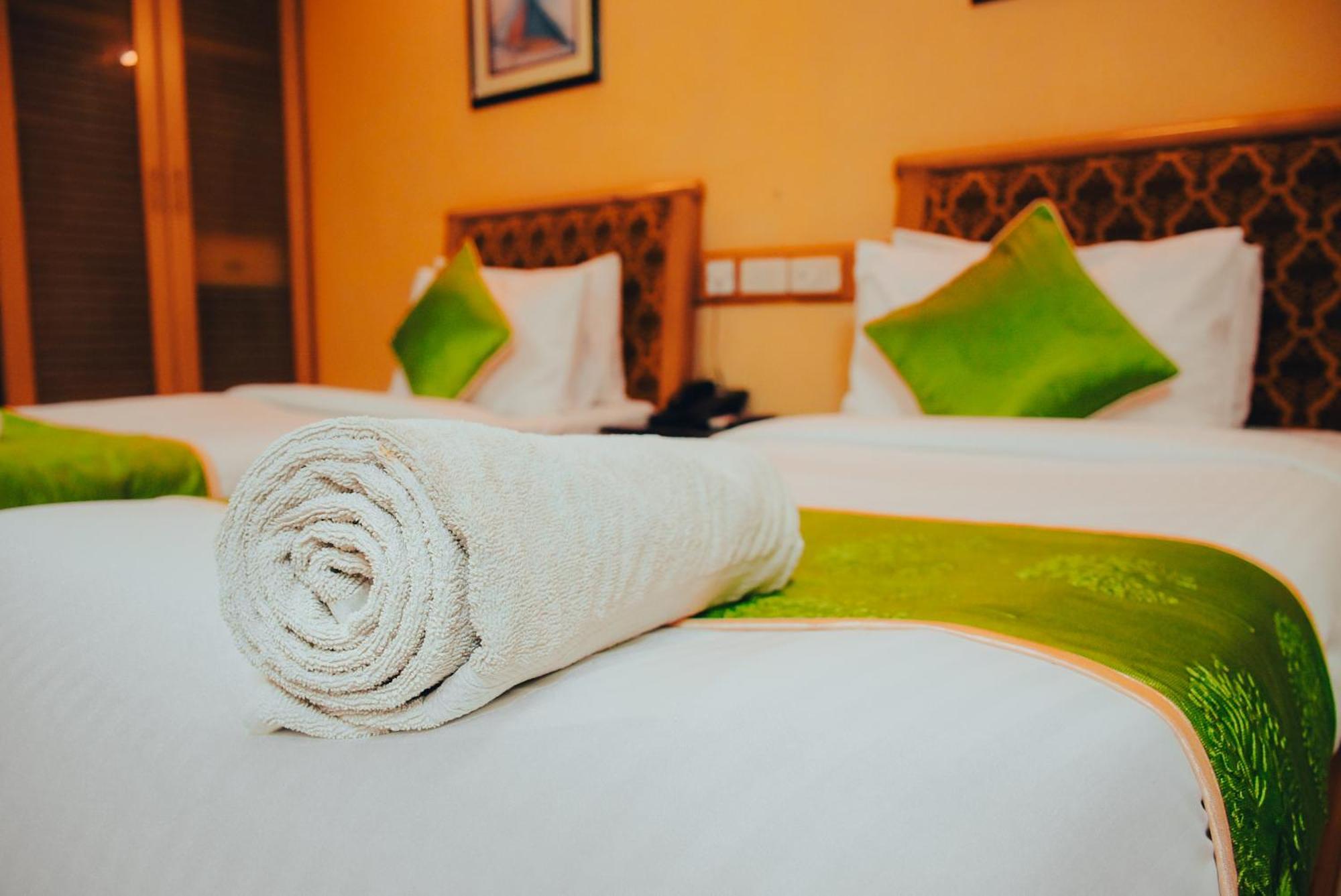 Naksha Tree Hotels - Mogappair Chennai Bagian luar foto
